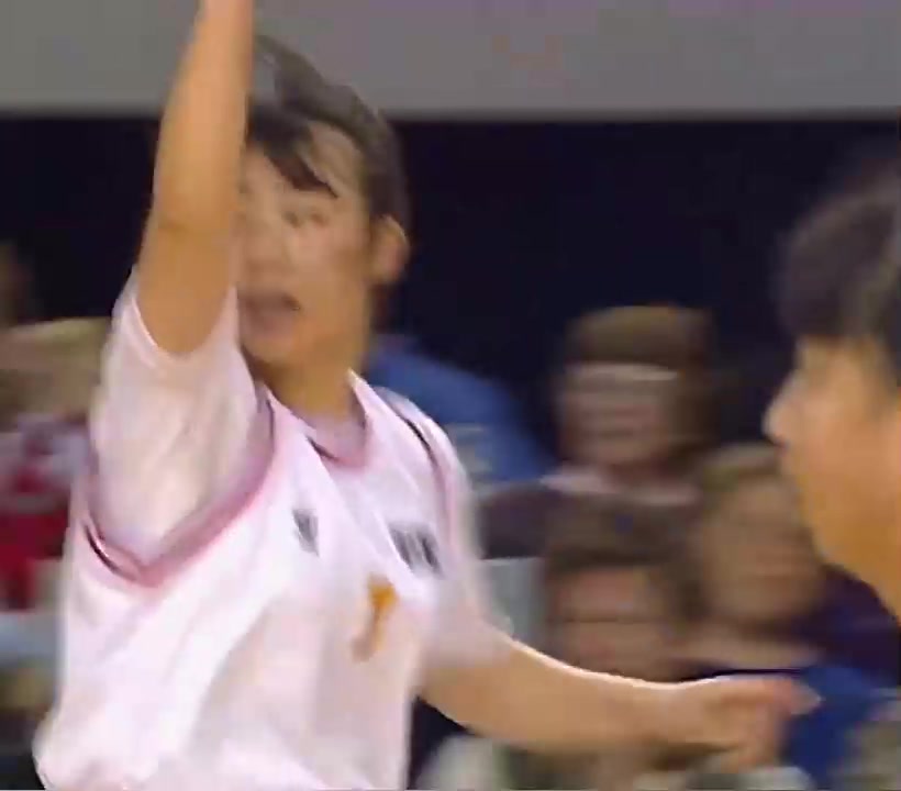 中国女篮的功勋球员！看看张镇麟的妈妈王芳，当年是怎样打球的！